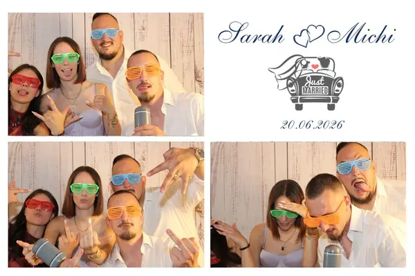 Fotobox-Ausdruck „Sarah & Michi“ mit Gästen und Partybrillen